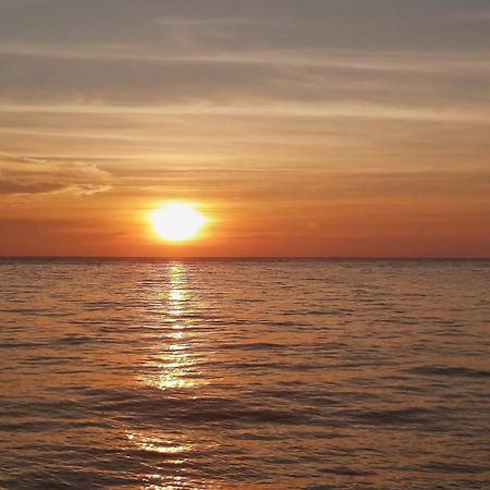 Koh Rong Homestay Kaoh Touch Екстер'єр фото